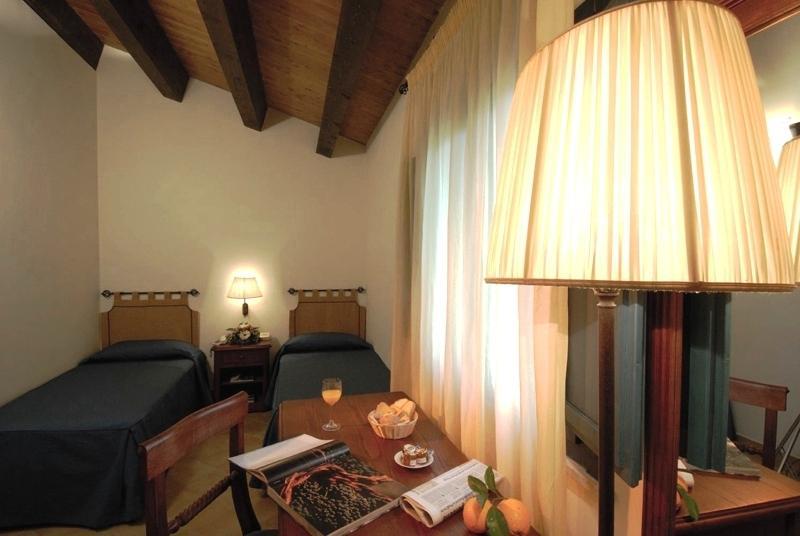 Hotel Relais Angimbe 卡拉塔菲米 外观 照片