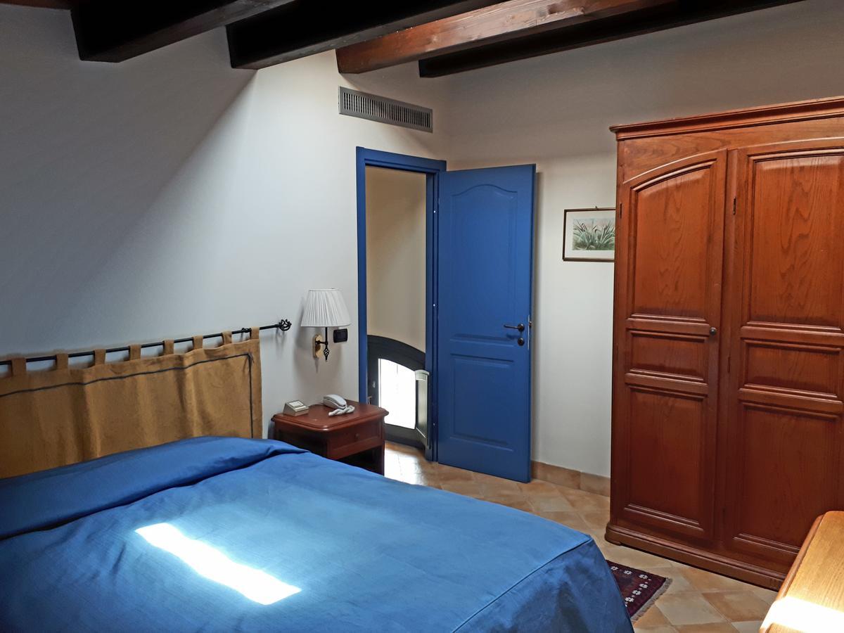 Hotel Relais Angimbe 卡拉塔菲米 外观 照片