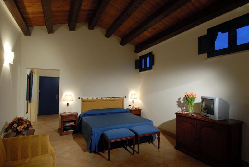 Hotel Relais Angimbe 卡拉塔菲米 外观 照片
